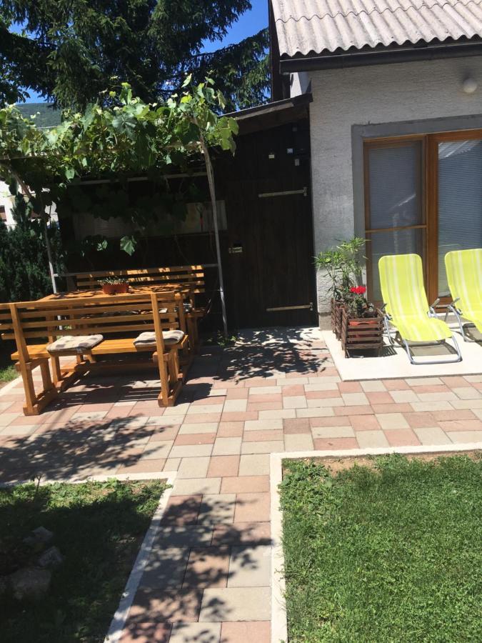 Guest House Josipovic Korenica Exterior foto